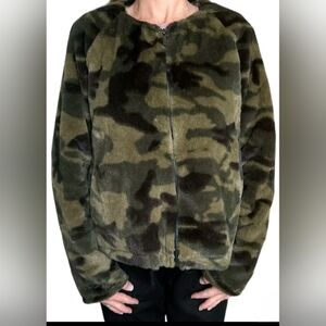 Small Vintage Avon Faux Fur Camouflage Jacket